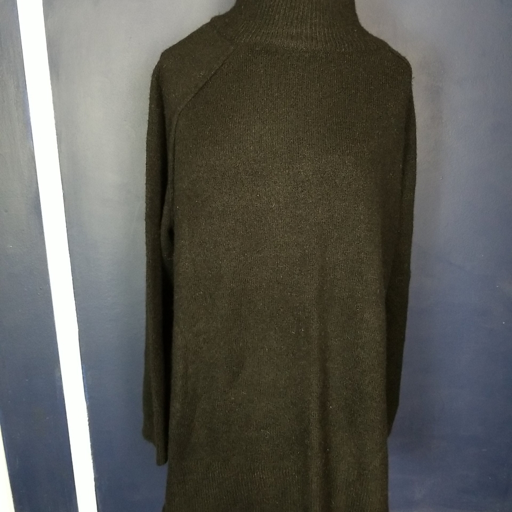 Premise Womens Sweater NWT Wool Blend Turtleneck S
